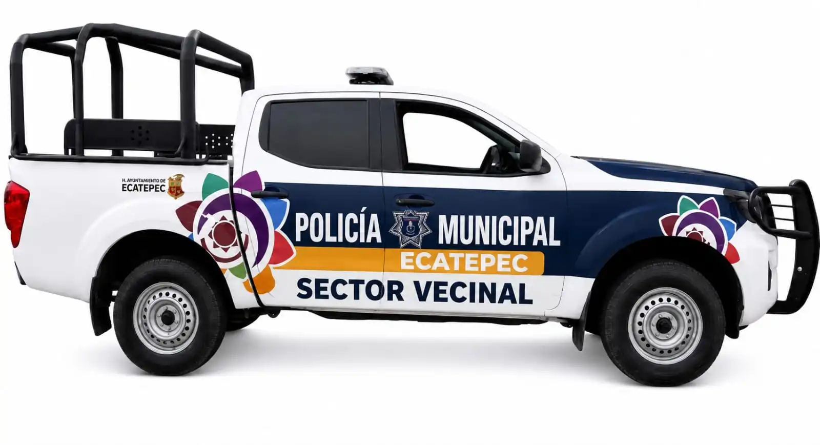 Patrulla del Sector Vecinal de la Policía Municipal de Ecatepec, blanca con franja azul marino y la leyenda Policía Municipal Ecatepec Sector Vecinal